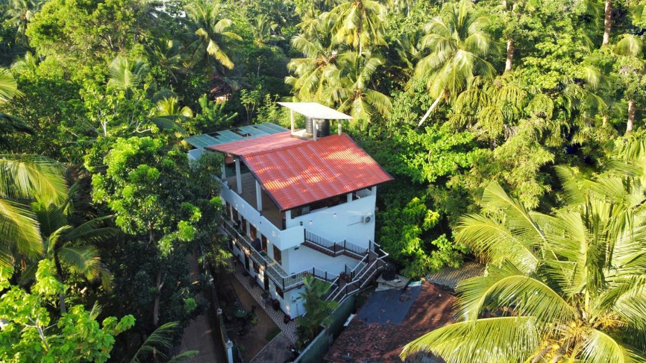 Rainbow Guest House Hikkaduwa Exterior foto