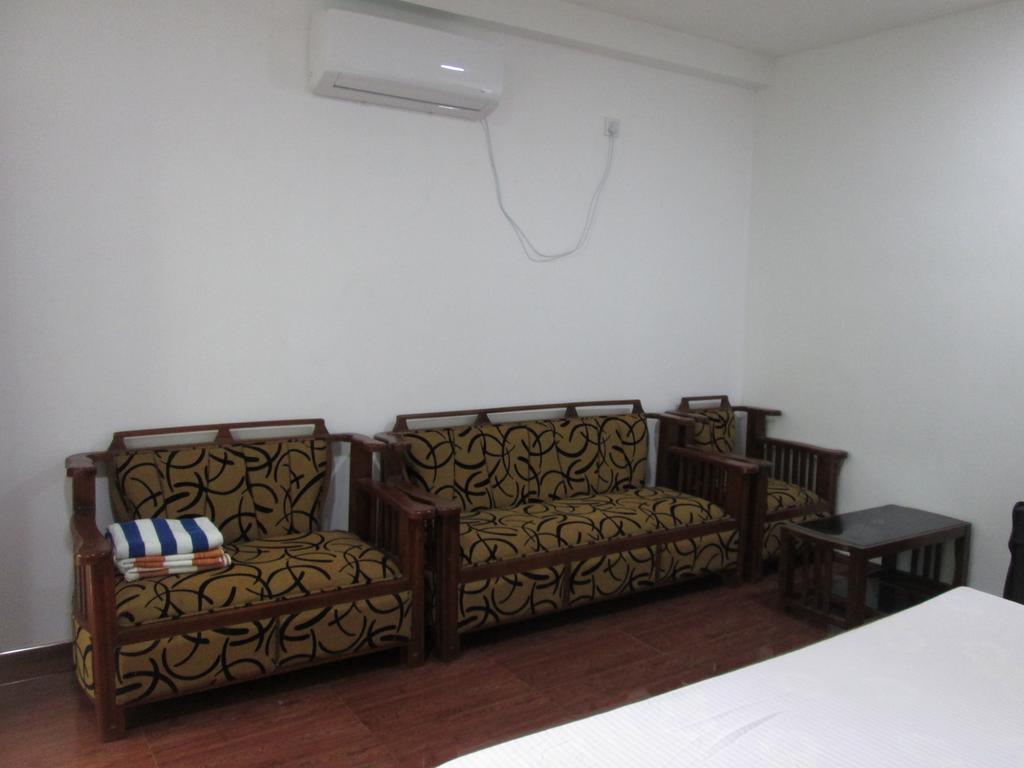 Rainbow Guest House Hikkaduwa Exterior foto