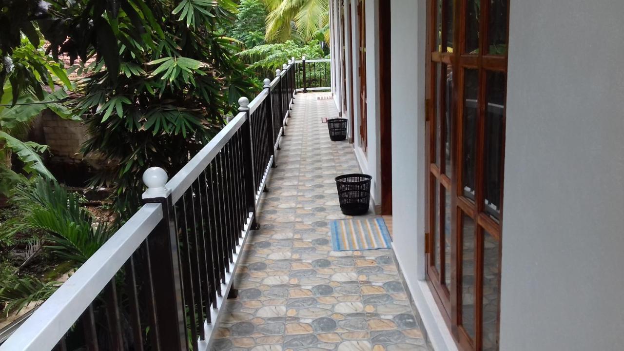 Rainbow Guest House Hikkaduwa Exterior foto