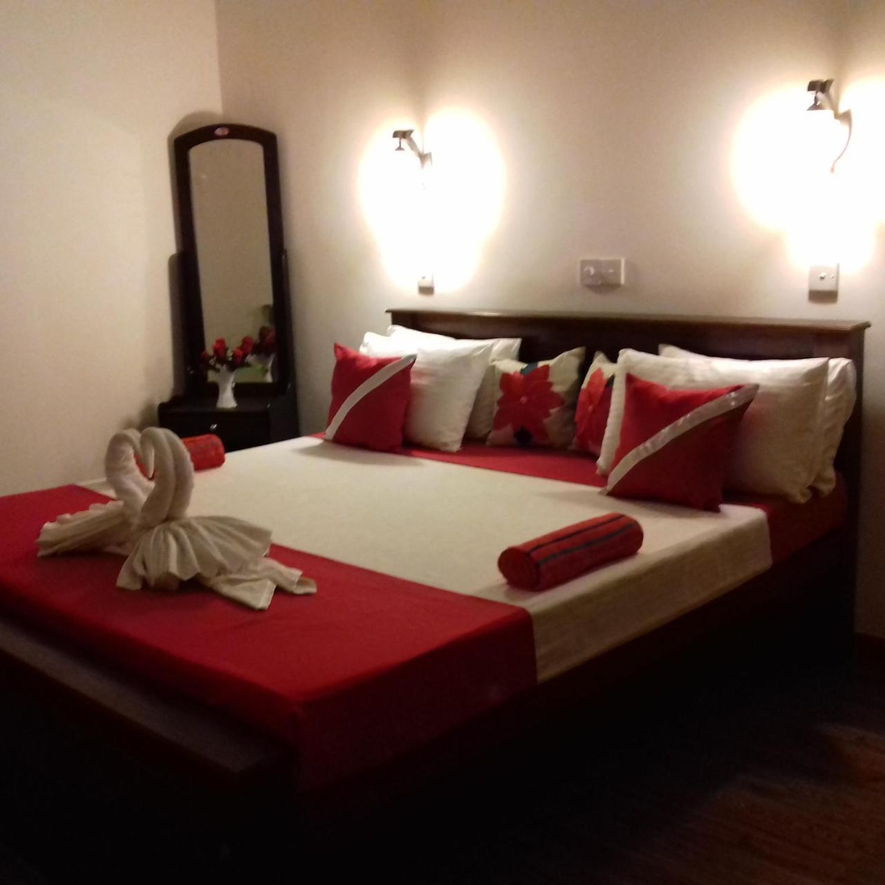 Rainbow Guest House Hikkaduwa Exterior foto